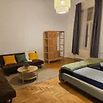 Downtown Gem Hostel Boedapest