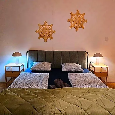 Hostel Downtown Gem *