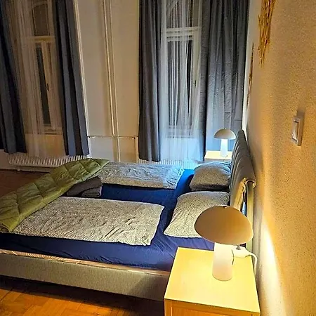 Downtown Gem Hostel Budapeşte